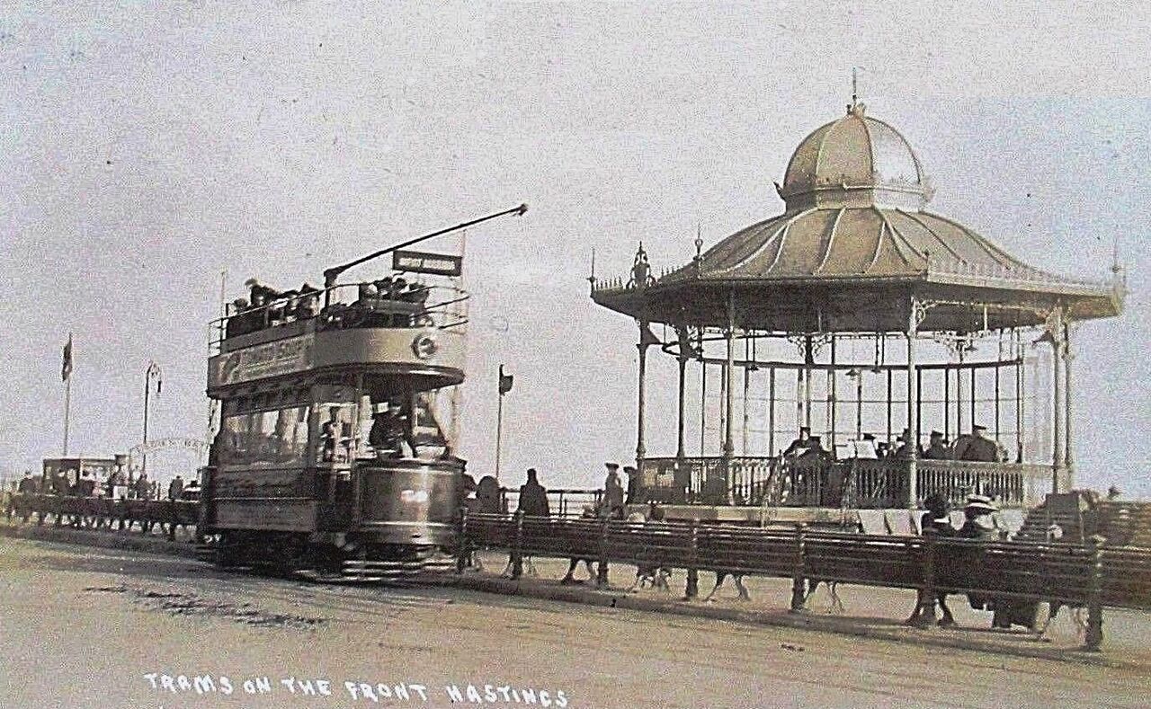File:A-tram-approaching-the-bandstand-at-White-Rock1907.jpg