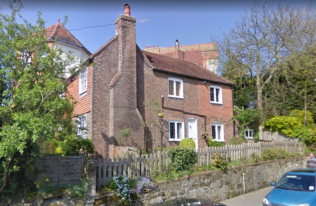 File:Bohemia Cottages 2009.jpg