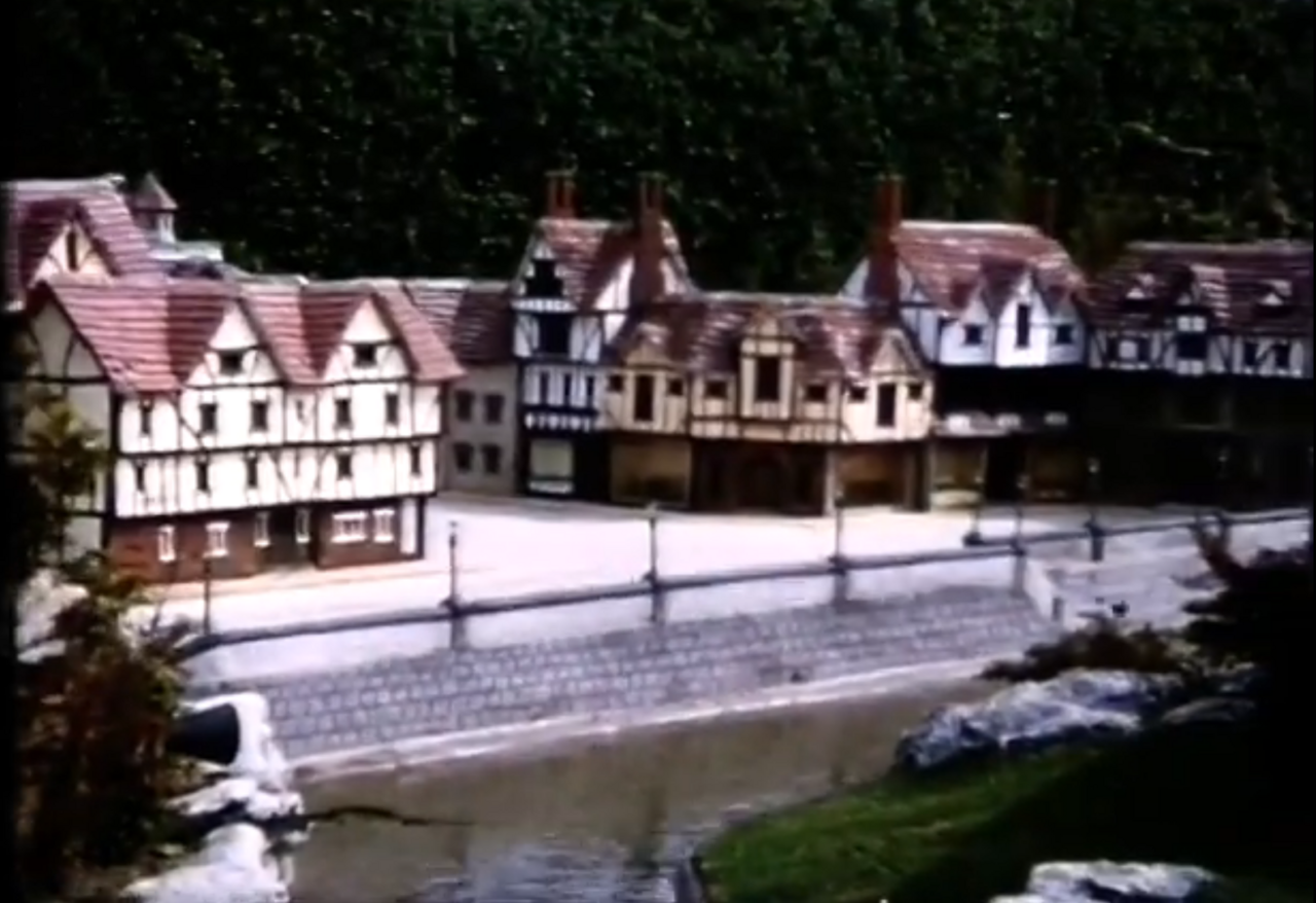 File:Hastings Model Village 1950s 02.png