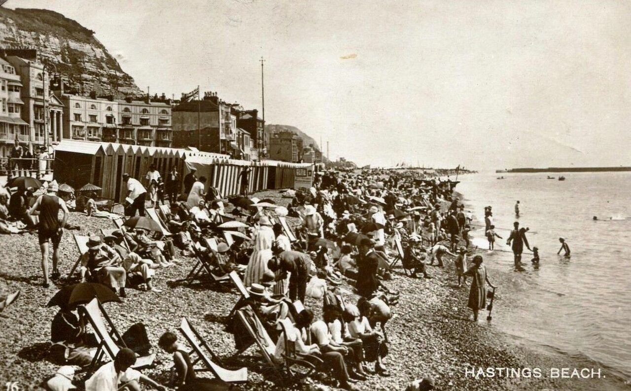 File:Pelham Place Beach 1928.jpg
